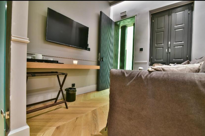 Nikiou Suites Luxury Residence Athens Exterior photo